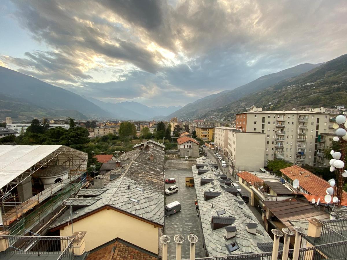 Mansarda Del Sole, Nel Cuore Di Aosta Exterior photo